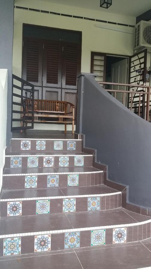 Teratakmuslim H'H Villa Malacca Eksteriør bilde